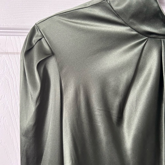 DKNY Silk blouse Size 4 - Picture 2 of 5